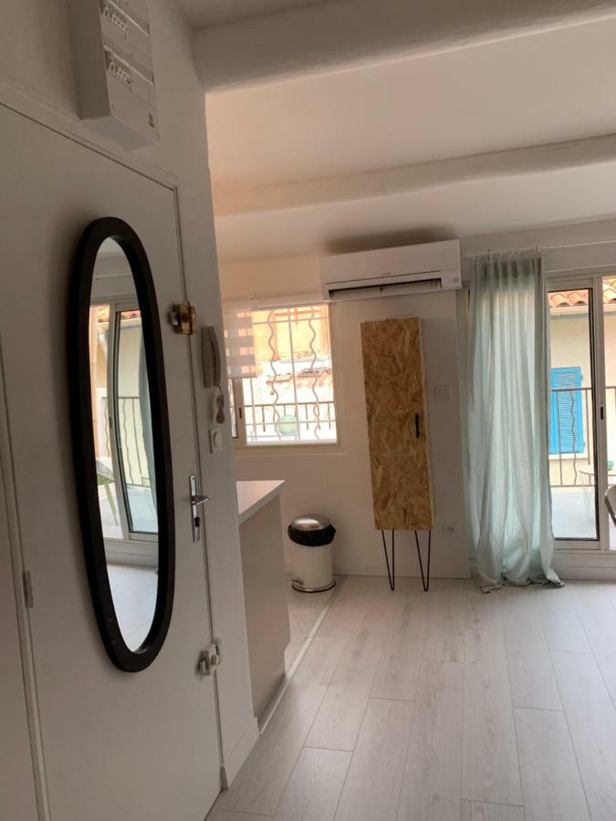 Carloo Soohome مارسيليا المظهر الخارجي الصورة
